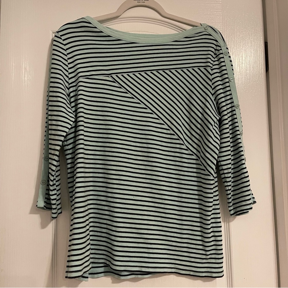 Mint green and black top